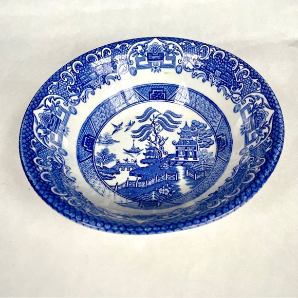 Old Willow English Ironstone Bowl Staffordshire England Blue White - Picture 4 of 6